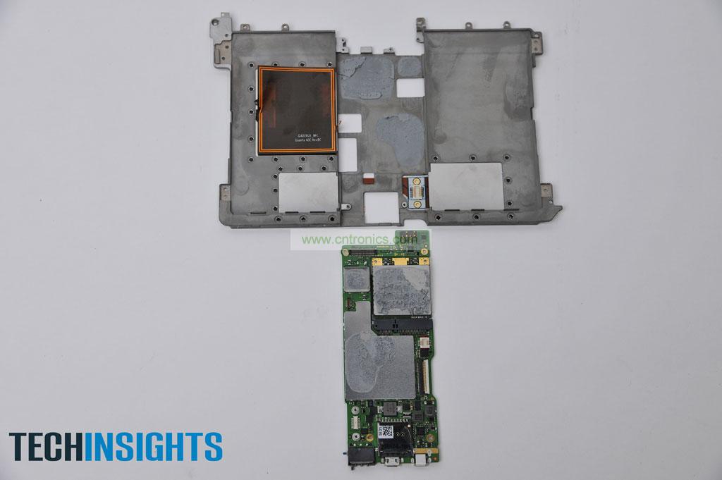 將PCB與金屬分離，從PCB板上卸下無(wú)線通訊板