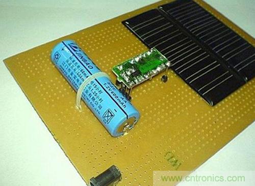 微型太陽能供電板DIY，給手電筒收音機供電