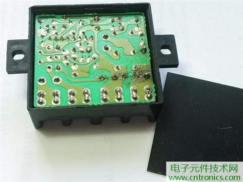 漏電保護(hù)器拆解：結(jié)構(gòu)有差異，做工不錯(cuò)
