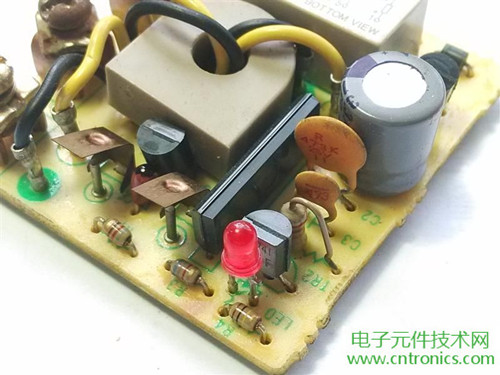 漏電保護(hù)器拆解：結(jié)構(gòu)有差異，做工不錯(cuò)