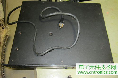 用料很給力！專(zhuān)業(yè)后級(jí)功放美國(guó)高峰FA1201拆解