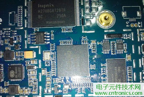 不怕摔的電紙書(shū)！一款柔性屏電子書(shū)閱讀器拆解