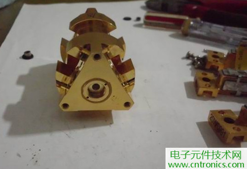 這貨一萬(wàn)三？50W半導(dǎo)體激光模塊拆解