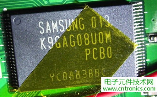 探秘電子紙！一款電紙書的電子墨水屏拆解