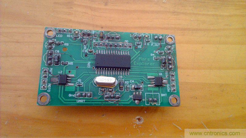 牛人力作！PCB版藍牙智能小車DIY