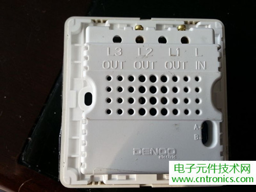 一款觸控開關(guān)拆解，做工不錯(cuò)