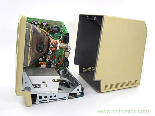 拆！古董級(jí)Macintosh 128K電腦
