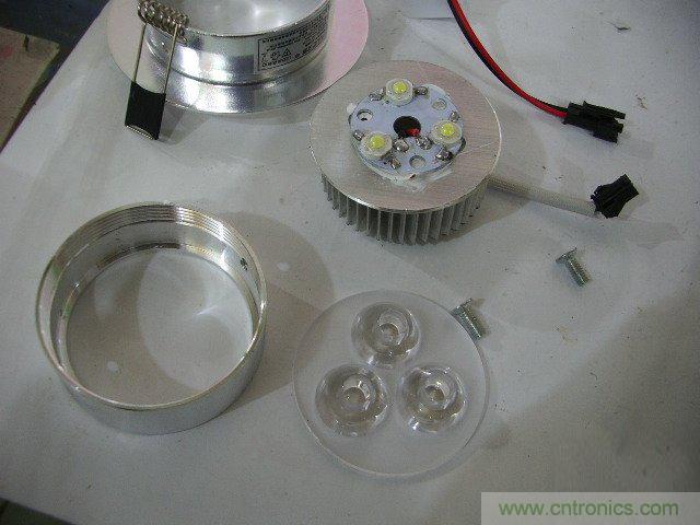 DIY：大雄家的路燈，帶你找回童年的記憶