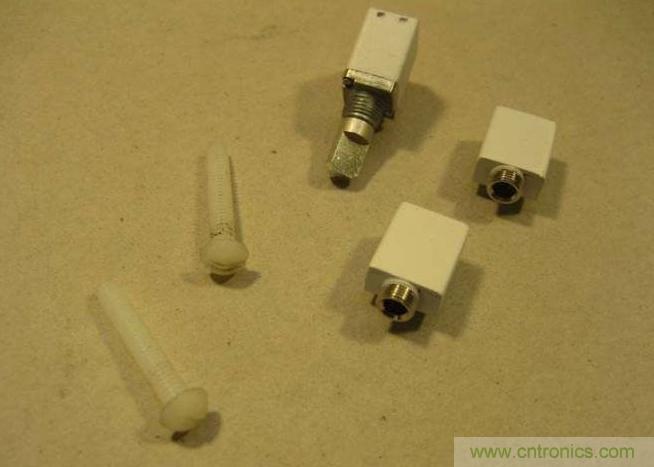 我就是這么牛！DIY IPod 耳放!