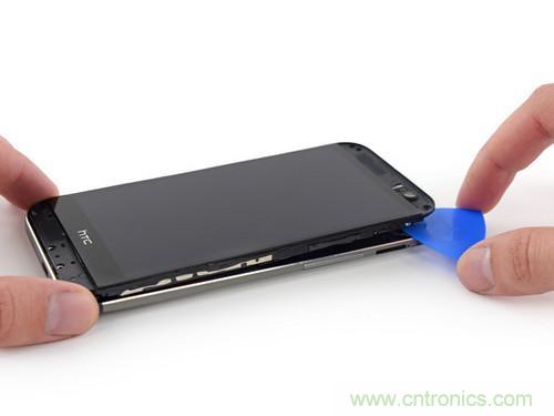 牛人強(qiáng)拆！新HTC One(M8)真機(jī)精密做工難修理