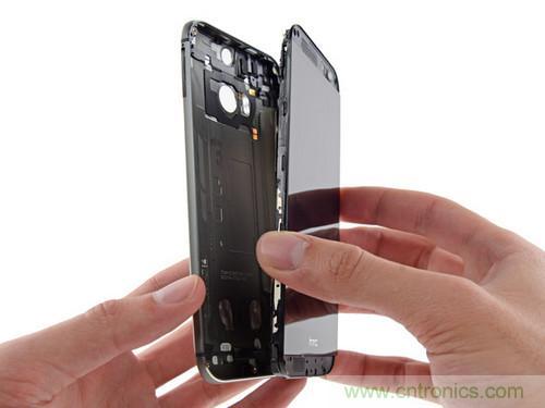 牛人強(qiáng)拆！新HTC One(M8)真機(jī)精密做工難修理