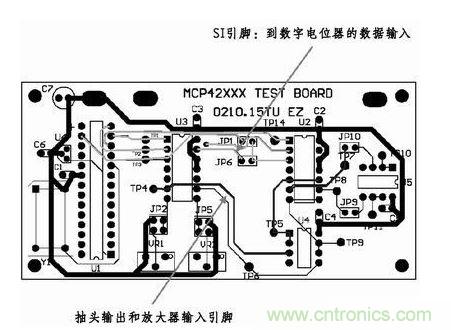 采用這種新的布線，將模擬線路和數(shù)字線路隔離開了。增大走線之間的距離，基本消除了在前面布線中造成干擾的數(shù)字噪聲。