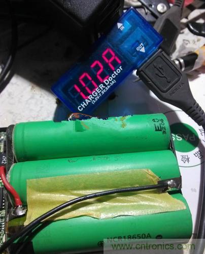 一拆便知！移動電源充電電流如何改造？