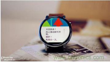 Moto 360 二代:“精益求精”的細節(jié)仍無法彌補功能的缺失