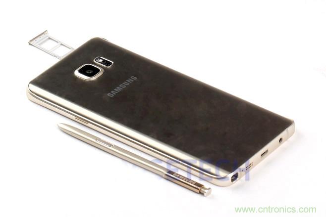 Galaxy Note5拆解，與S系列差距日漸模糊