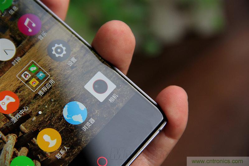 無(wú)邊框的 nubia Z9 ，一款既有驚喜，又有驚艷的智能手機(jī)
