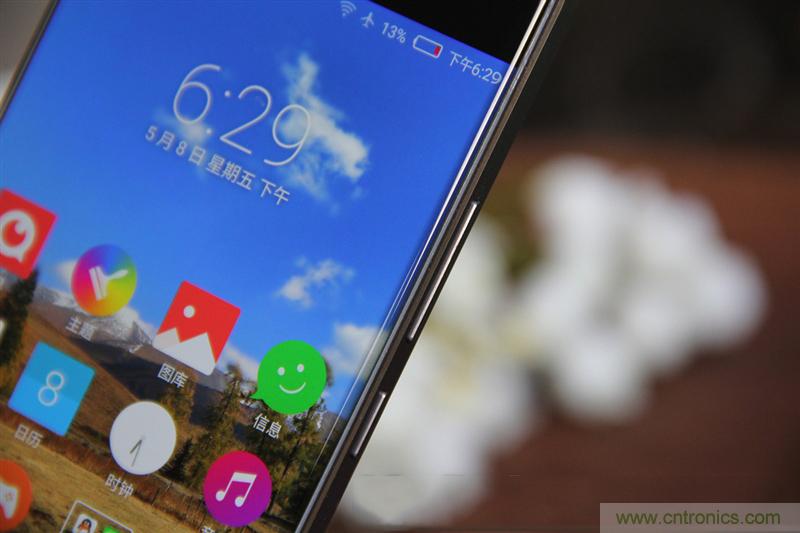 無(wú)邊框的 nubia Z9 ，一款既有驚喜，又有驚艷的智能手機(jī)