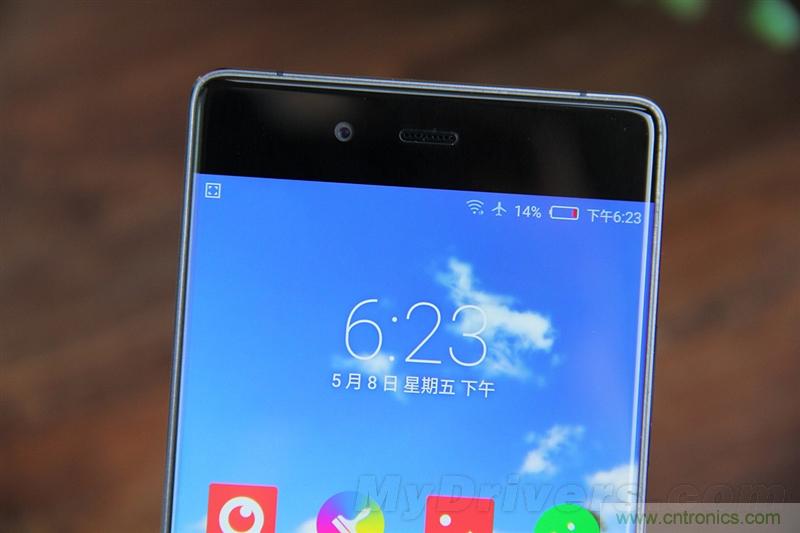 無(wú)邊框的 nubia Z9 ，一款既有驚喜，又有驚艷的智能手機(jī)