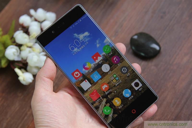 無(wú)邊框的 nubia Z9 ，一款既有驚喜，又有驚艷的智能手機(jī)