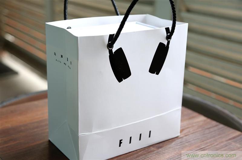 頭條哥的夢(mèng)想之作！FIIL耳機(jī)能讓汪峰上頭條否？