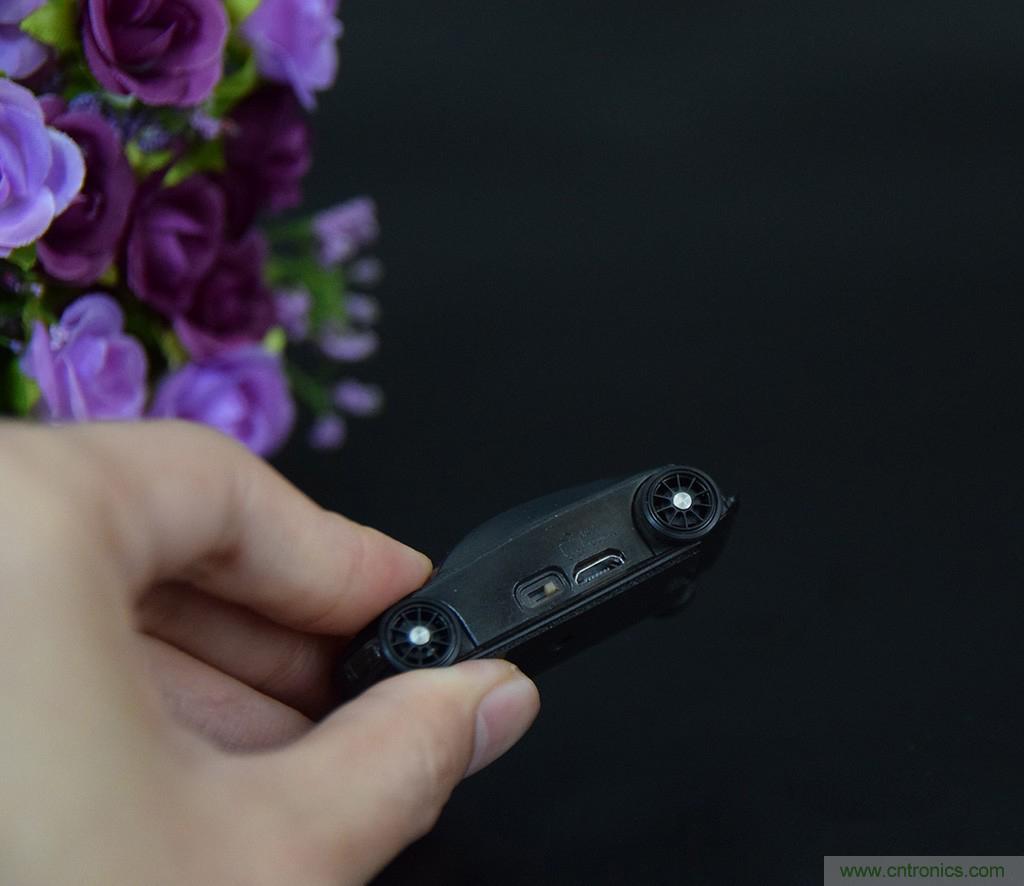 虛擬與現(xiàn)實相結合的飛車游戲，讓你體驗速度與激情的碰撞！