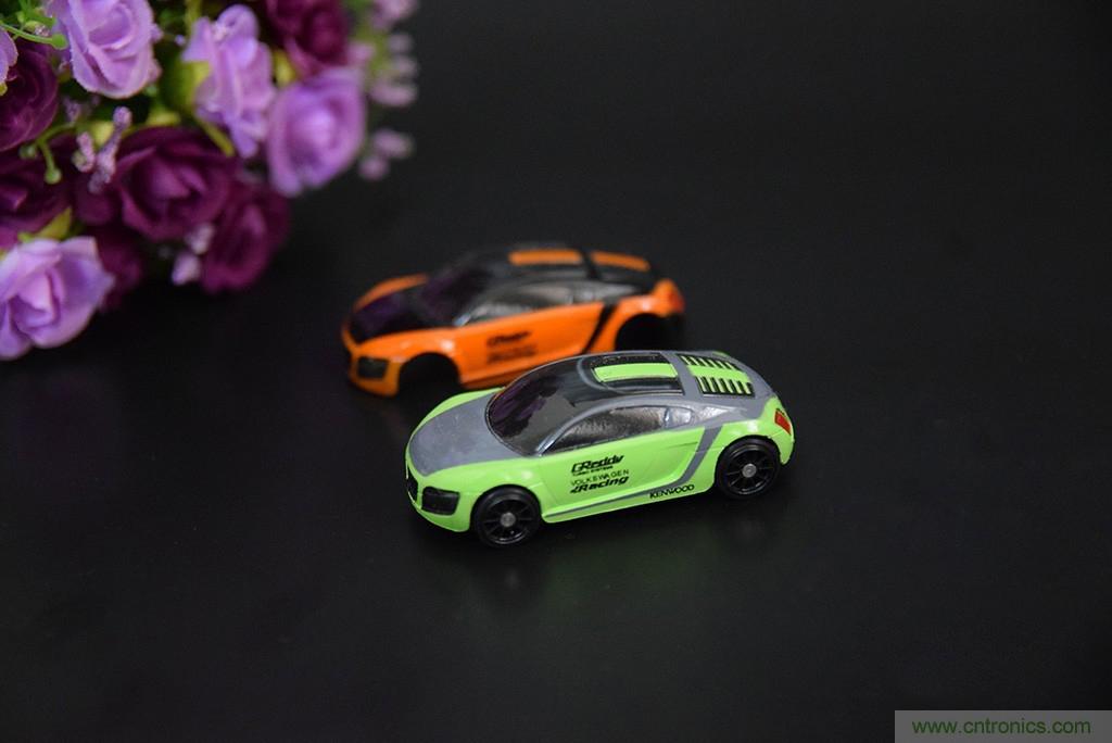 虛擬與現(xiàn)實相結合的飛車游戲，讓你體驗速度與激情的碰撞！