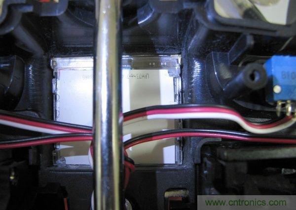 無人機 DIY 制作全過程，酷得不要不要的！