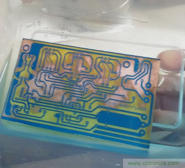 嘗試了四次PCB制作， 最后一發(fā)算是成功了