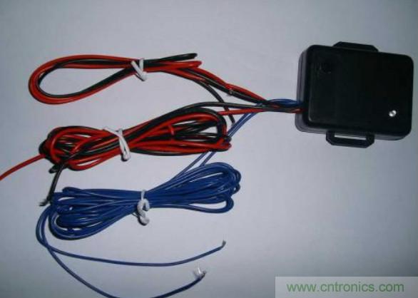 振動(dòng)傳感器的機(jī)電變換原理？主要的分類有哪些？