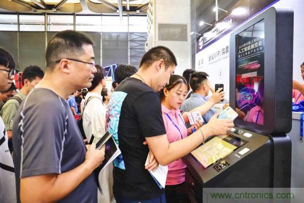 明年再見！“WAIE 2019第四屆上海國際人工智能展覽會暨人工智能產業(yè)大會”完美落幕！
